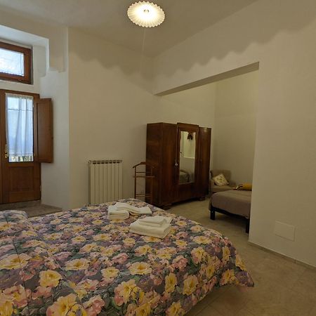 Agriturismo Biofattoria L'Upupa 蒙塔尔奇诺 外观 照片