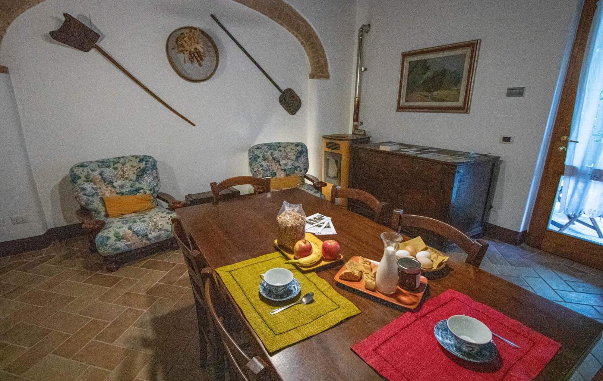 Agriturismo Biofattoria L'Upupa 蒙塔尔奇诺 外观 照片